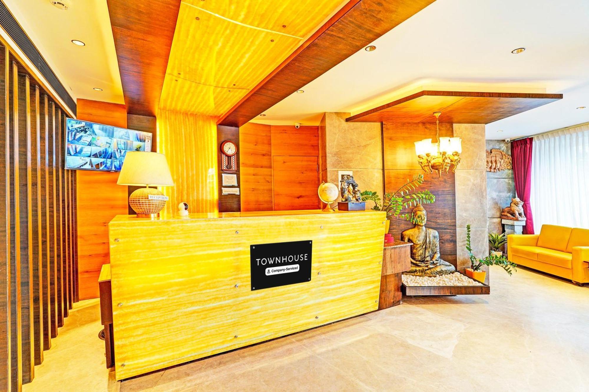Super Townhouse Indiranagar Hotel Bangalore Eksteriør billede
